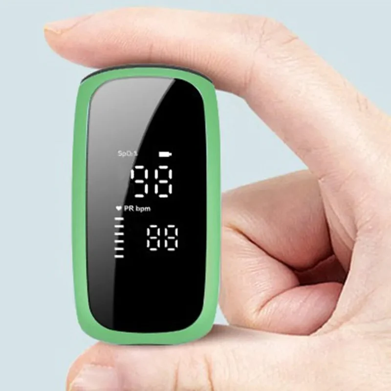 Saturomètre de Doigt / Oxymètre de Pouls Professionnel à Ecran LED Rechargeable via USB