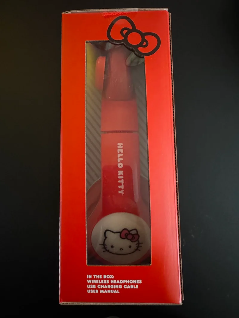 Hello Kitty Bluetooth Wireless Light-Up Headphones RGB New