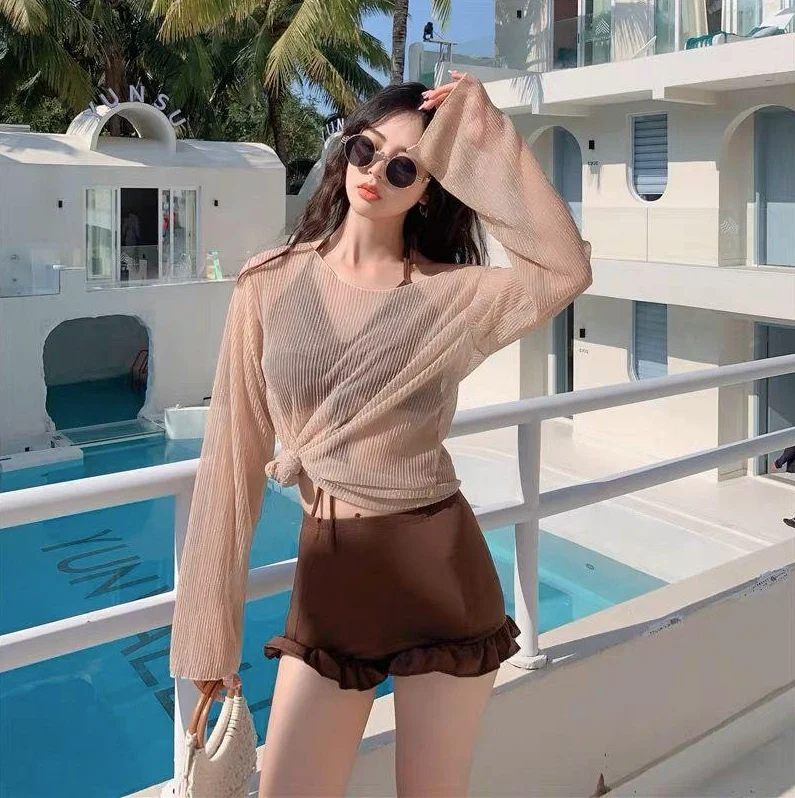 Maillot de Bain 3PC Shorty à Volant avec Top en Maille