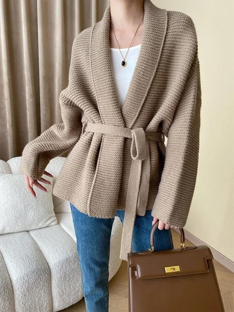 Cardigan en maille avec ceinture à nouer