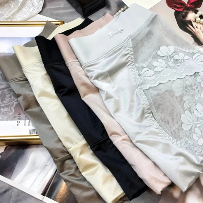 Lot de 3 Culottes Sexy en Soie Glacée et Dentelle Florale