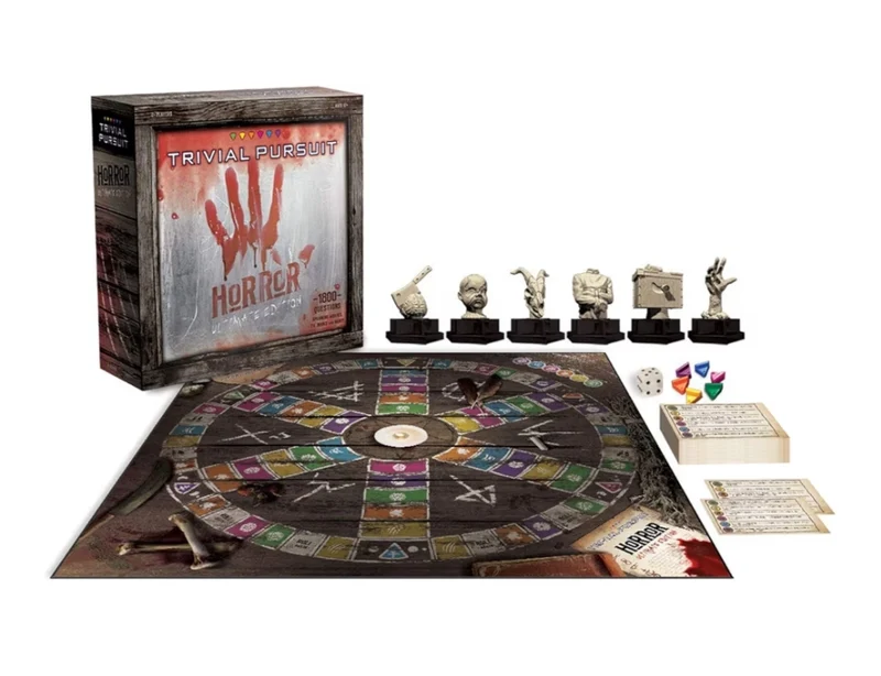Trivial Pursuit Horror Ultimate Edition - Horror Trivia Game Featuring 1800 Questions from Classic Horror Films & Books