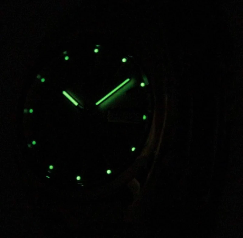 Seiko 5 Automatic Stainless Steel Watch - Champagne on Gold
