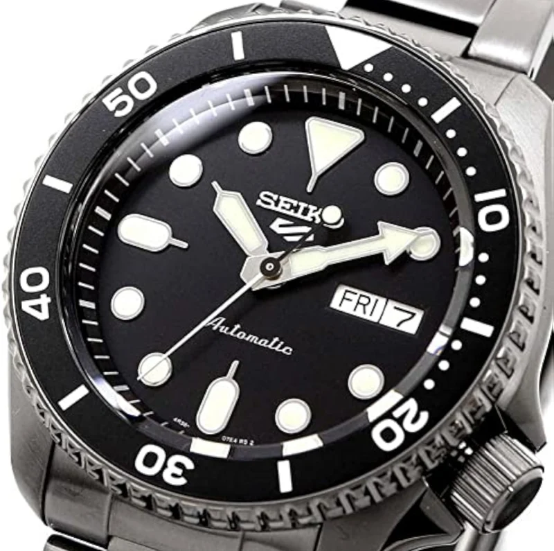 SEIKO Automatic Watch 5 Sports - Day/Date Calendar, LumiBrite Hands and Markers, and Rotating Bezel, 100m Water-Resistant - Black