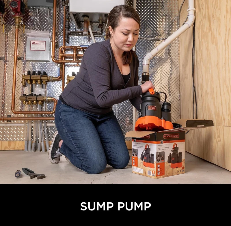 Black+Decker 1/4 HP Submersible Sump Pump, Pumps up to 2300 GPH