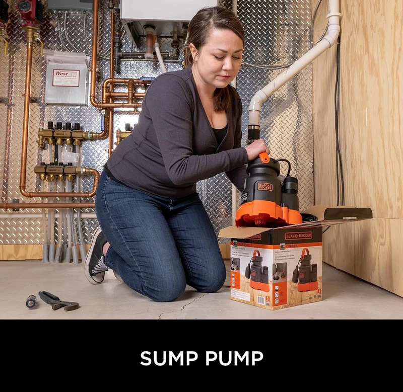 Black+Decker 1/4 HP Submersible Sump Pump, Pumps up to 2300 GPH