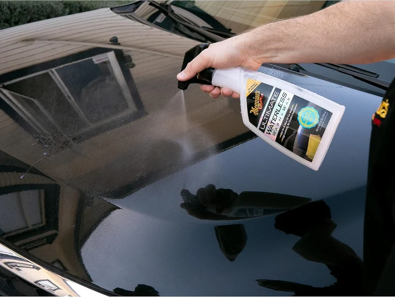 Meguiar’s Ultimate Waterless Wash & Wax, Scratch-Free Cleaning Spray 2-in-1 Detailer for Shine (26 Oz)