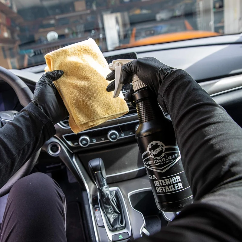 Meguiar's Detailer Quik Interior Detailer (3.79L) safely cleans all interior surfaces
