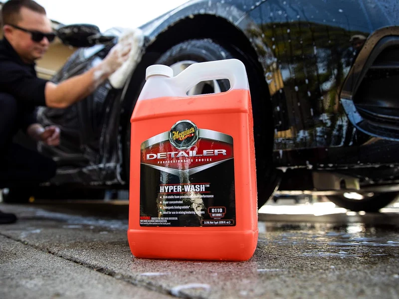 Meguiar's Hyper Wash Foaming Car Wash Lifts Off Dirt and Leaves a Rich Shine - 1 Gallon (Packaging May Vary)