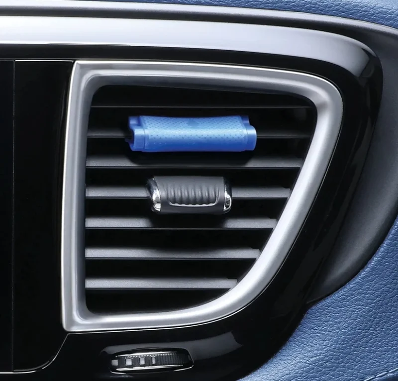 LITTLE TREES Car Air Freshener. Vent Wrap- Fresh Shave