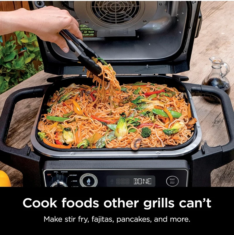 Ninja PLT Woodfire, Outdoor Flat Top Griddle Plate, Compatible with Ninja Woodfire Grills (OG700 series), Ceramic Coating, Insert, Black/Grey